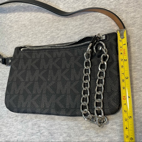 Michael Kors Black Gold medium waist wallet belt bag with chain 554131 Medium - Picture 7 of 8